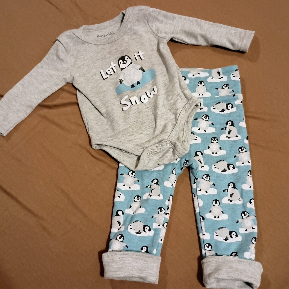 Harry‎ + Violet 2pc Winter Snow Penguin Set
